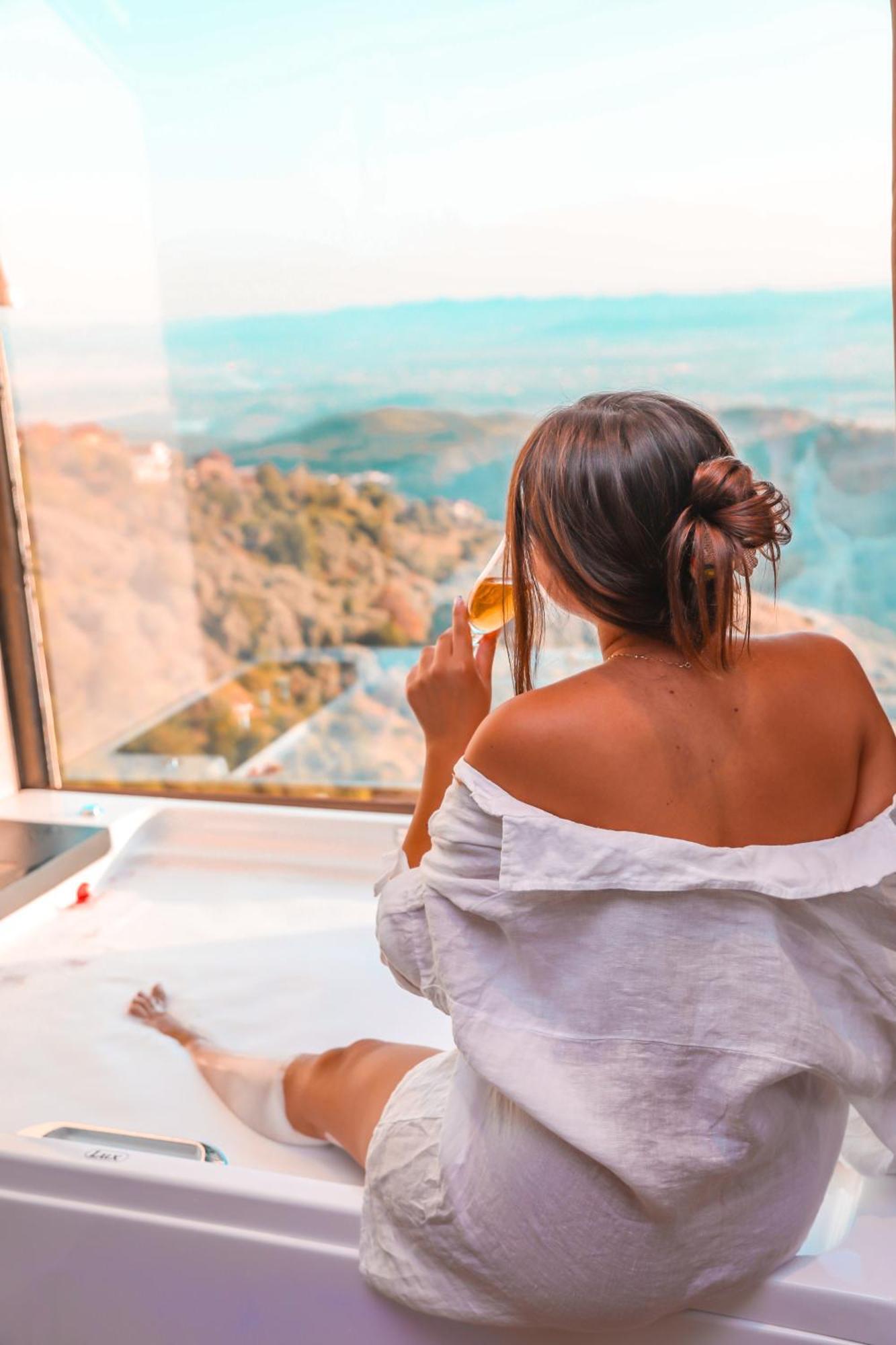 Z Art Hotel Krujë Eksteriør bilde