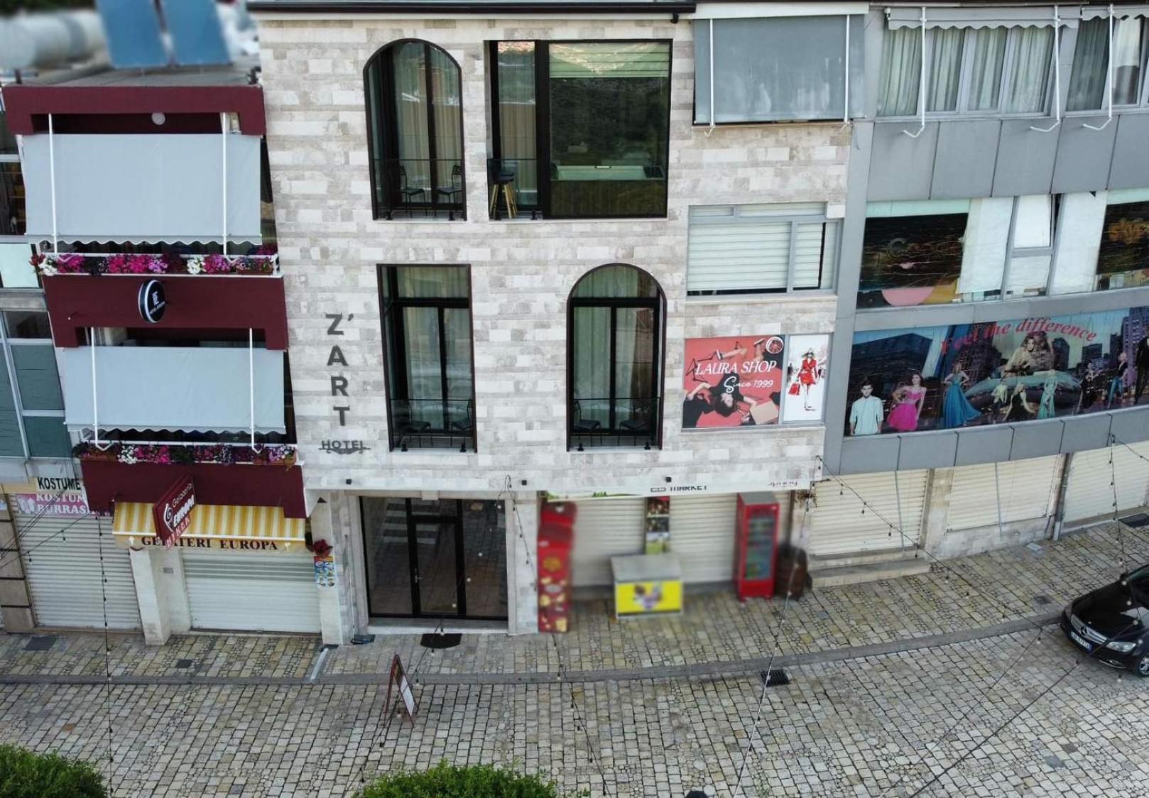 Z Art Hotel Krujë Eksteriør bilde