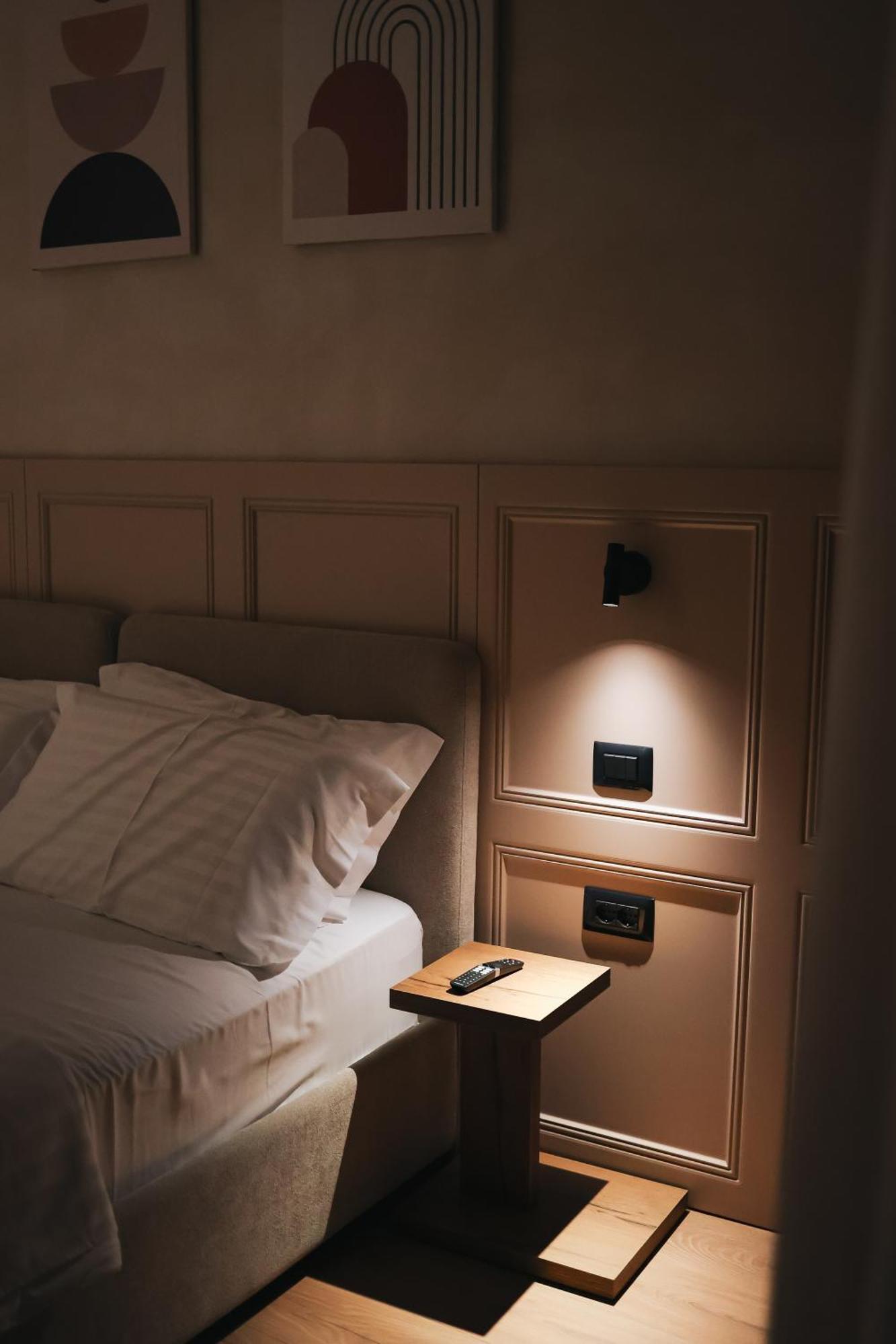Z Art Hotel Krujë Eksteriør bilde