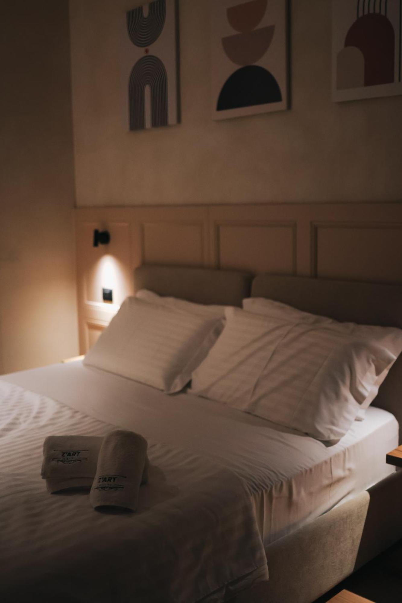 Z Art Hotel Krujë Eksteriør bilde